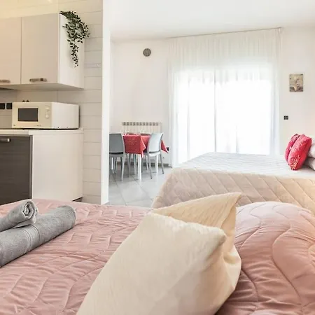 Exclusive: Fronte Mare Con Terrazzo E Parcheggio