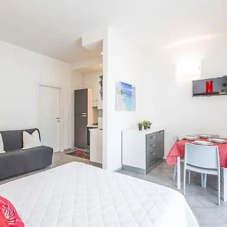 Exclusive: Fronte Mare Con Terrazzo E Parcheggio リミニ