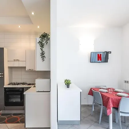 Appartement Exclusive: Fronte Mare Con Terrazzo E Parcheggio