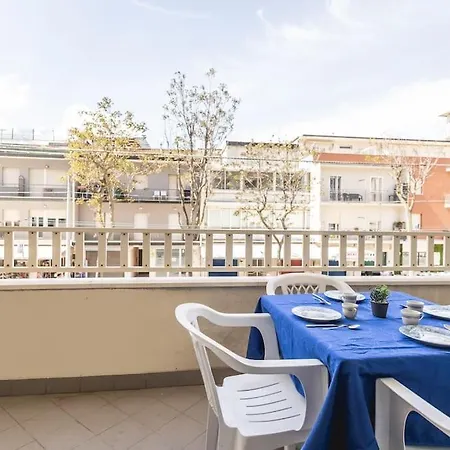 Exclusive: Fronte Mare Con Terrazzo E Parcheggio リミニ