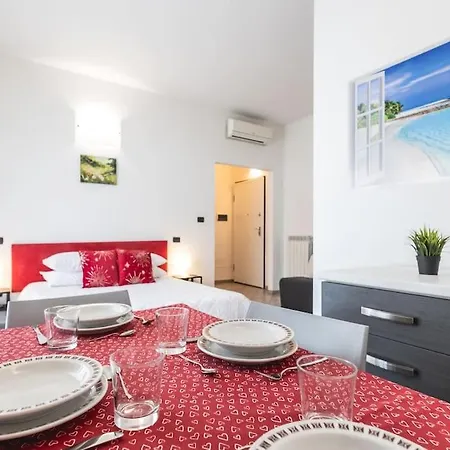 Διαμέρισμα Exclusive: Fronte Mare Con Terrazzo E Parcheggio Ρίμινι