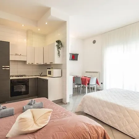 Διαμέρισμα Exclusive: Fronte Mare Con Terrazzo E Parcheggio *